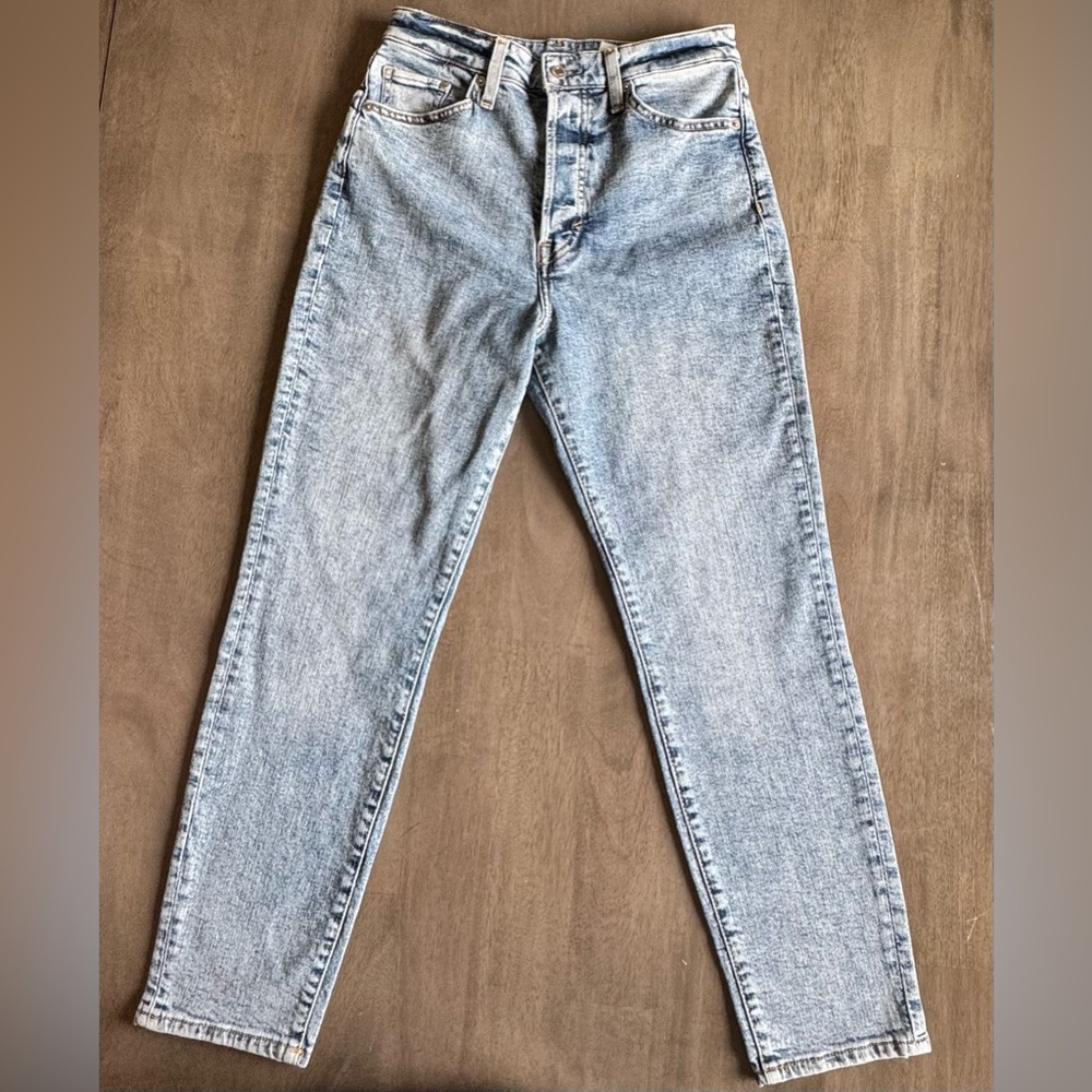 H&M Ultra High Waist Mom Jeans Women’s Sz 6 | Blue Relaxed Tapered Fit Denim